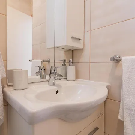 Josipa Appartement *