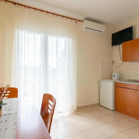 Josipa Appartement *