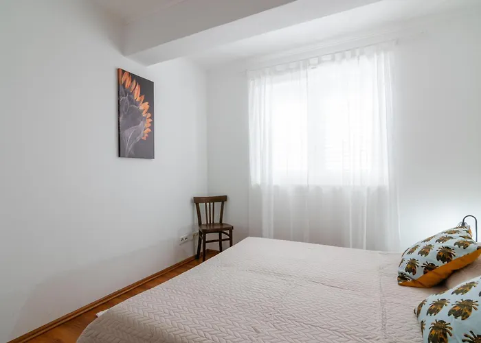 Josipa Apartment *