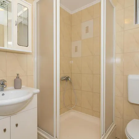 Apartment Josipa Mandre