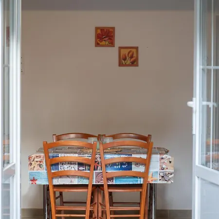 Josipa Apartment *